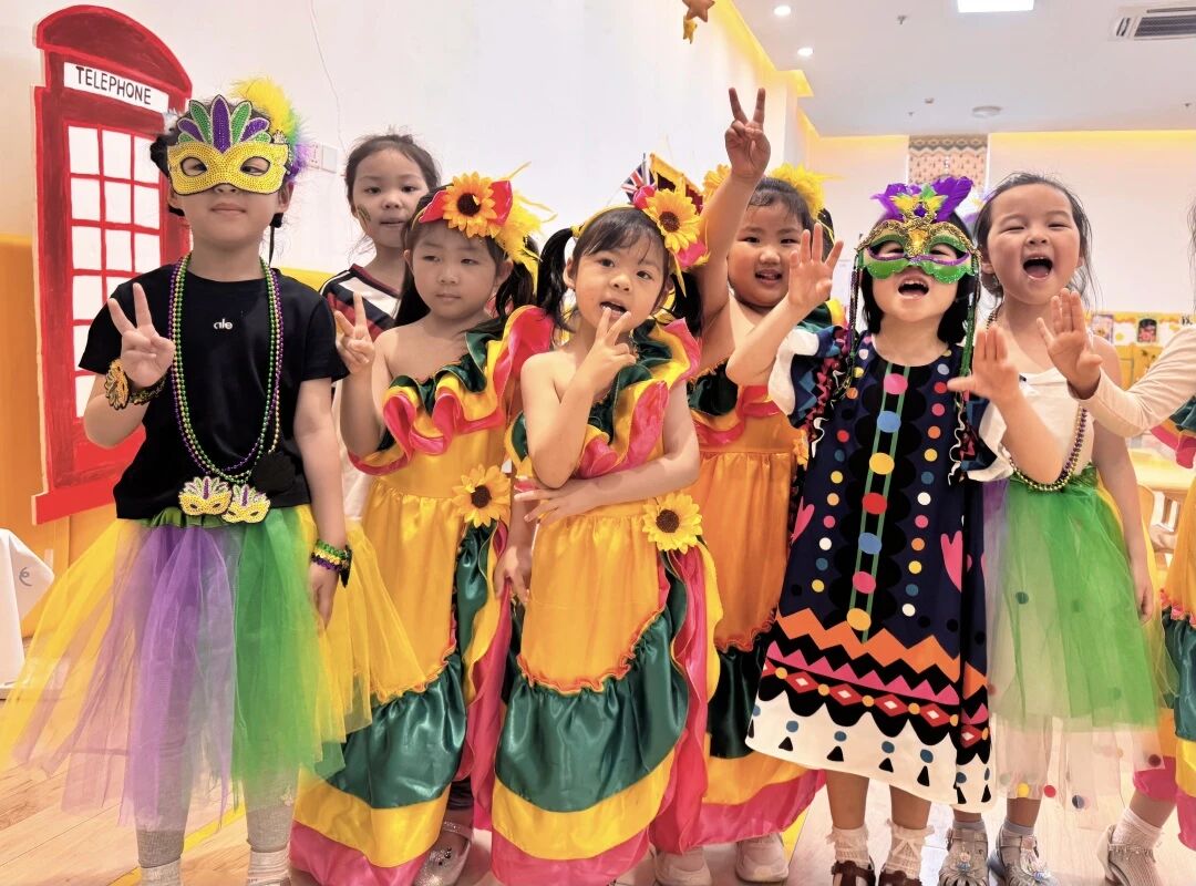 一场穿越世界的童话之旅--树恩幼托六一节主题活动