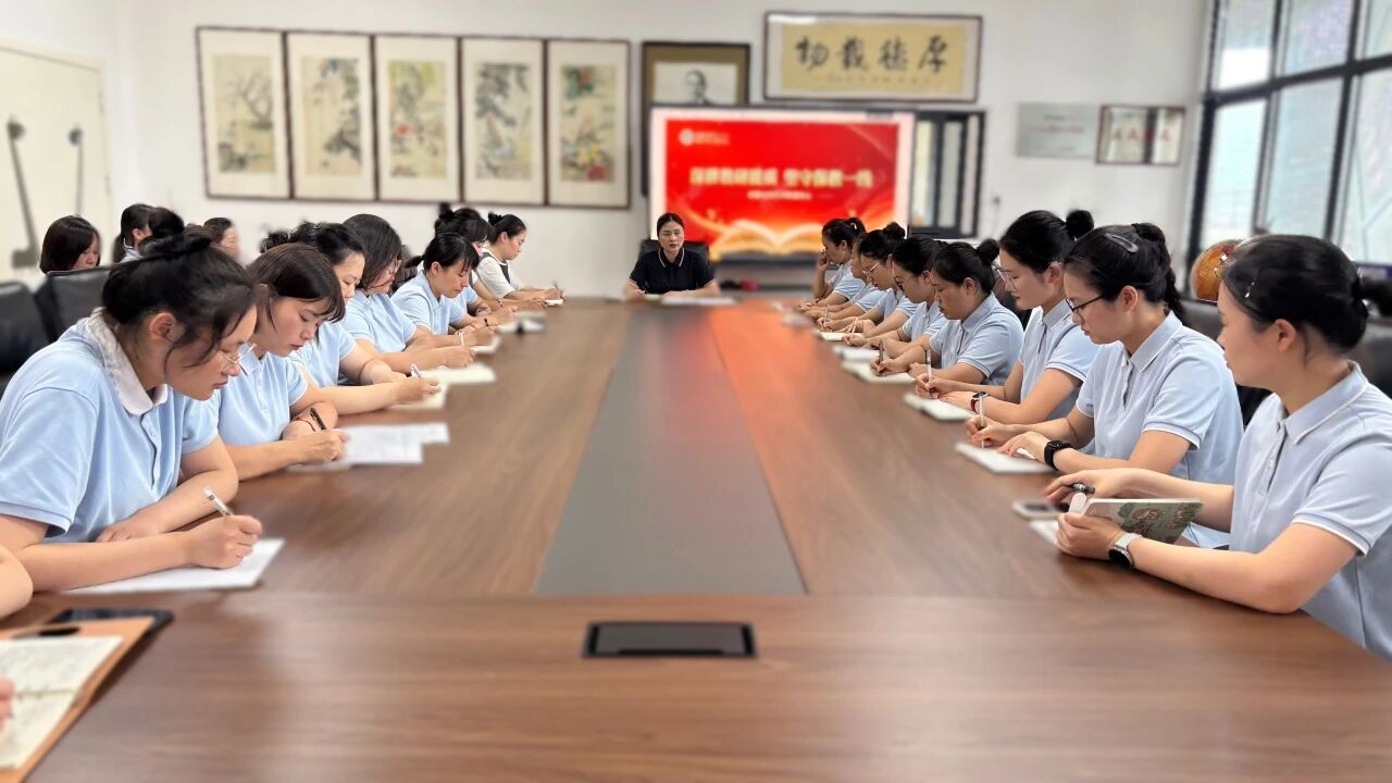 坚守师德初心，涵养育人匠心，以温柔守护每一段成长