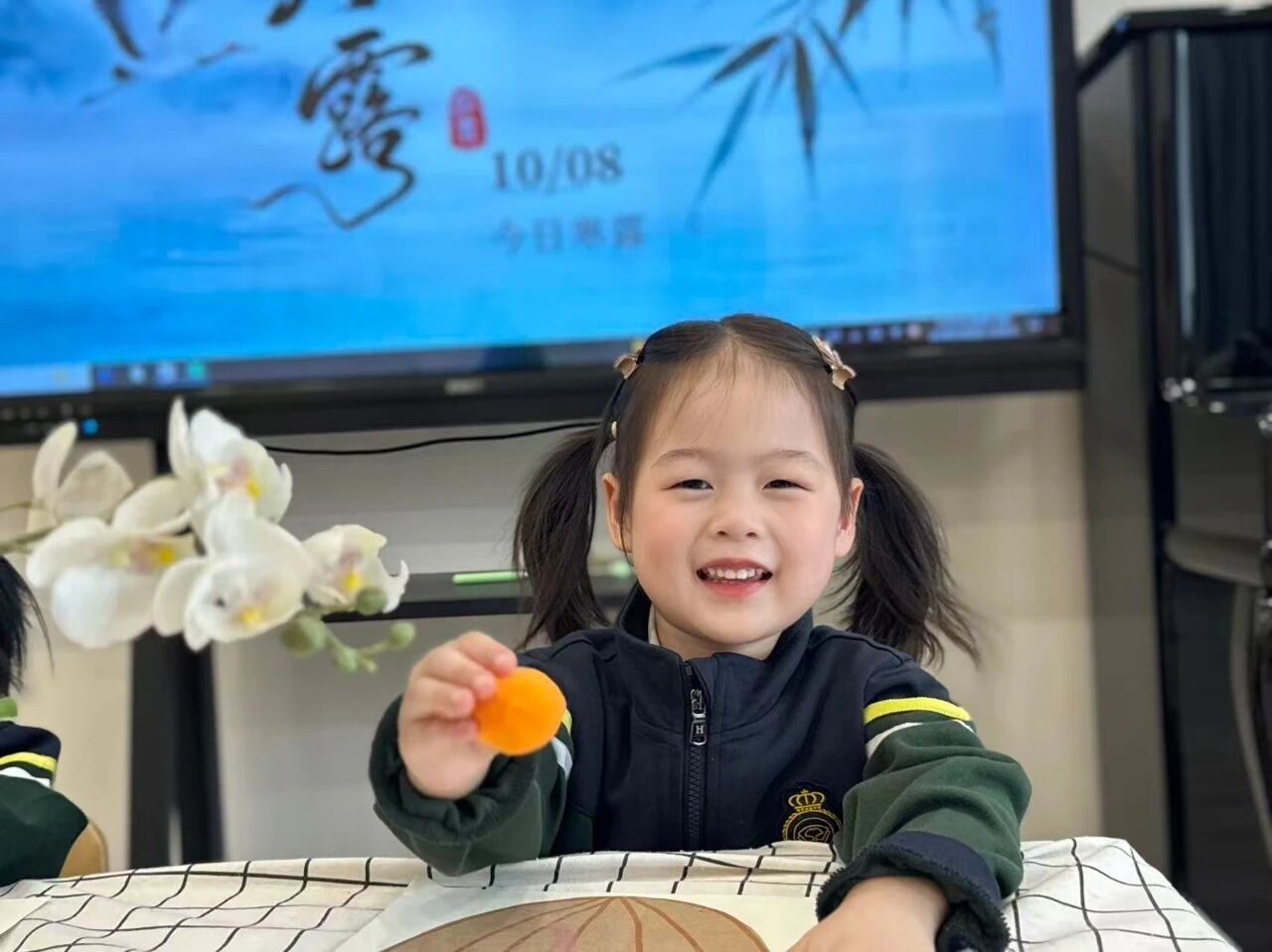 寒露凝秋 · 柿染时光--树恩幼托寒露节气主题活动